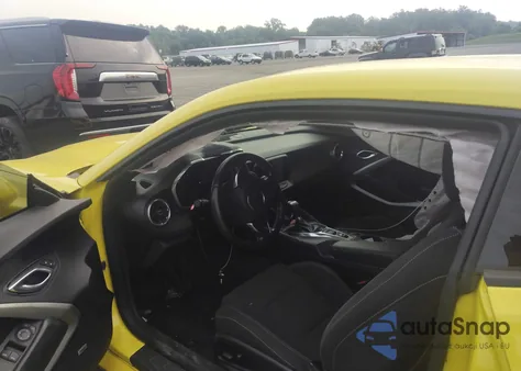 2016 Chevrolet Camaro 1Lt from USA, damaged, VIN 1G1FB1RS1G0142603